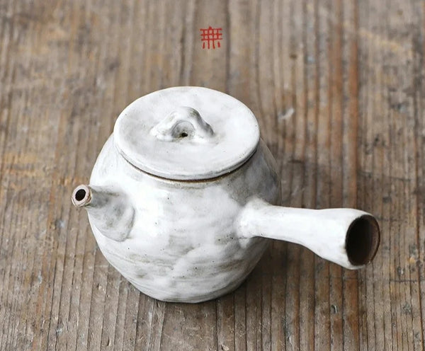 White Pottery Side Handle Pot-ToShay.org