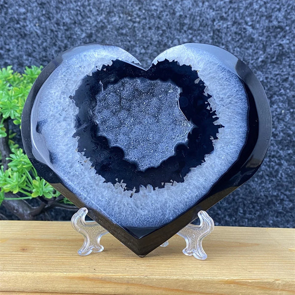 Black Agate Geode Heart-ToShay.org