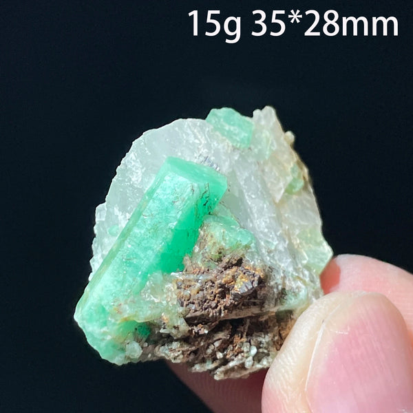 Green Emerald Mineral Crystal-ToShay.org