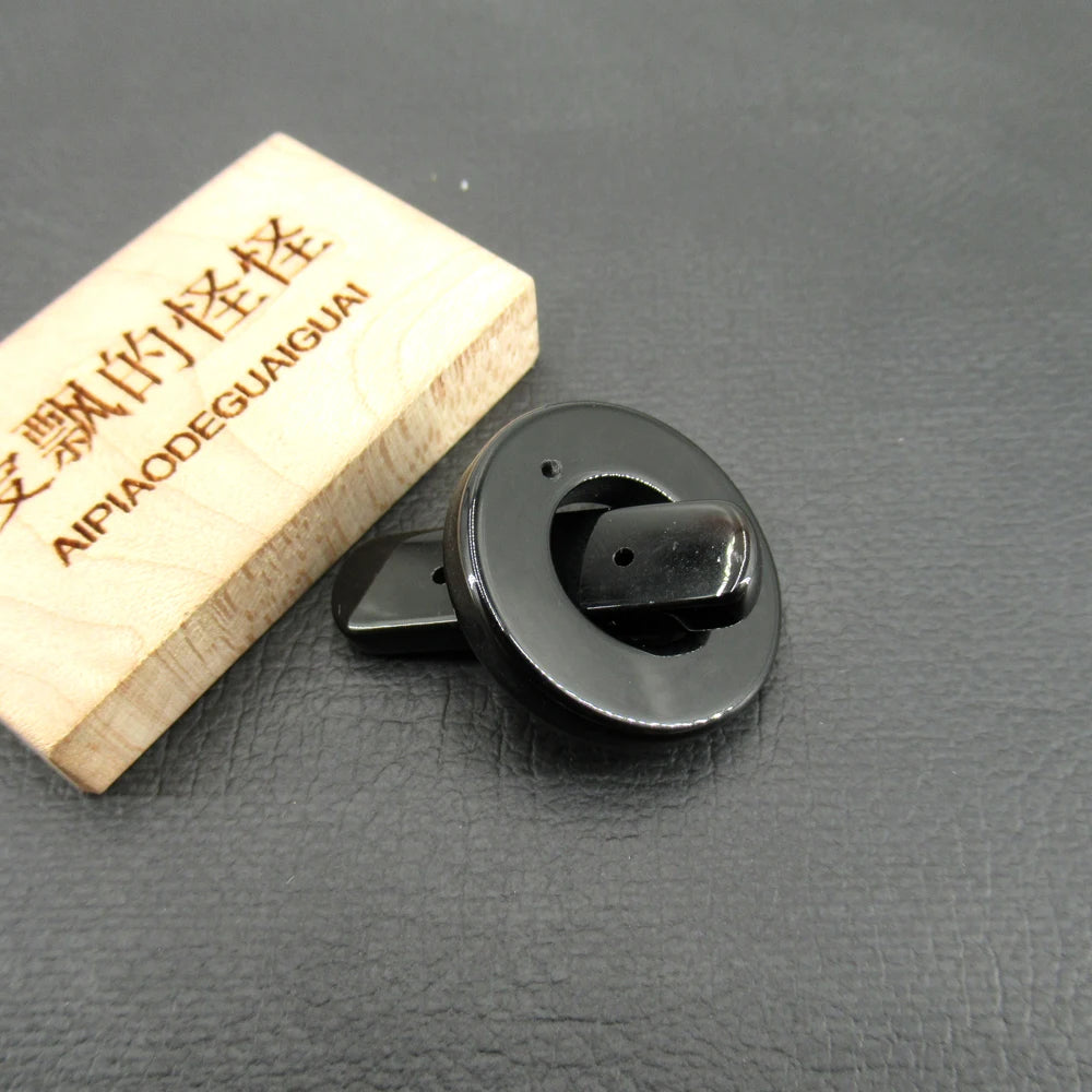 Black Onyx Agate Clasp-ToShay.org