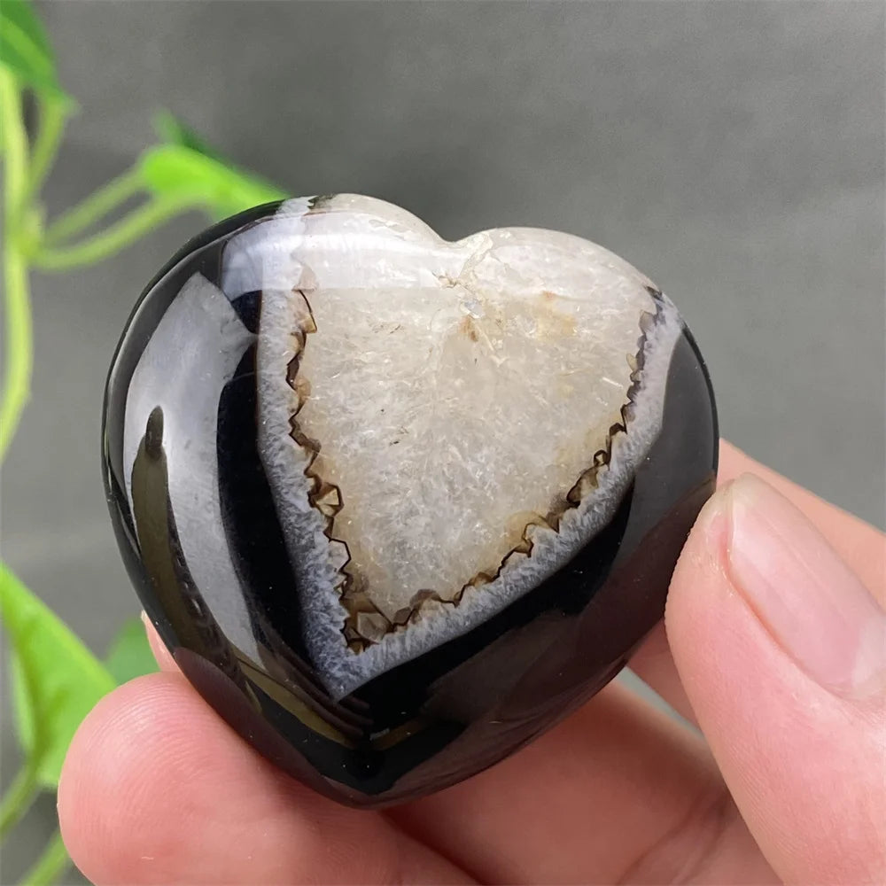 Black Agate Geode Heart-ToShay.org