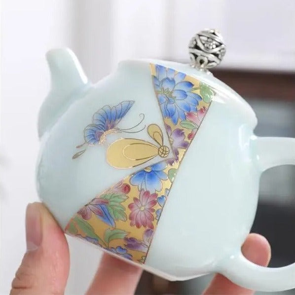 White Painted Porcelain Teapots-ToShay.org