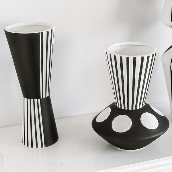 Black and White Vase-ToShay.org