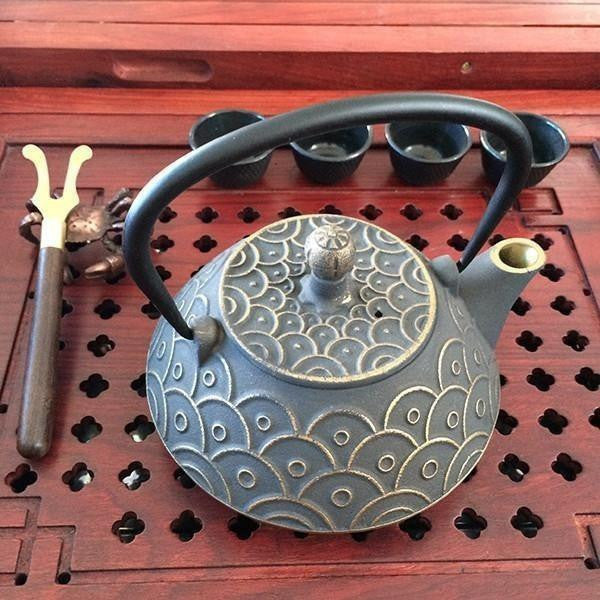 Cast Iron Fish Scale Kettle-ToShay.org